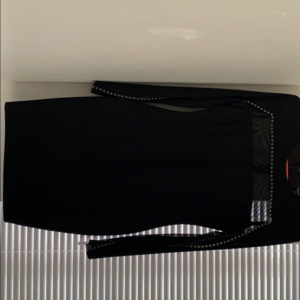 Black body con dress great for formal events/din.